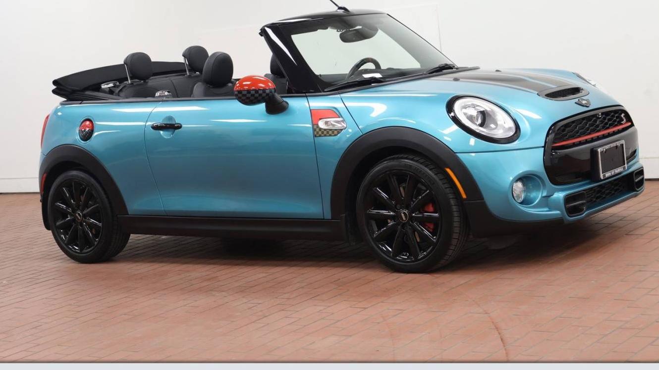 MINI COOPER CONVERTIBLE 2017 WMWWG9C32H3C82037 image